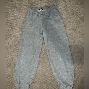 BRANDY MELVILLE SWEATPANTS 🤍